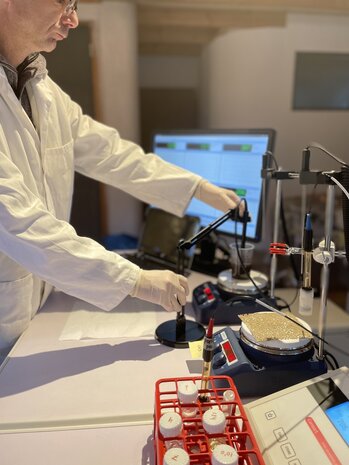 Bodemanalyse pakket C: Bodemmilieu en Bodemleven en Voedingsstoffen